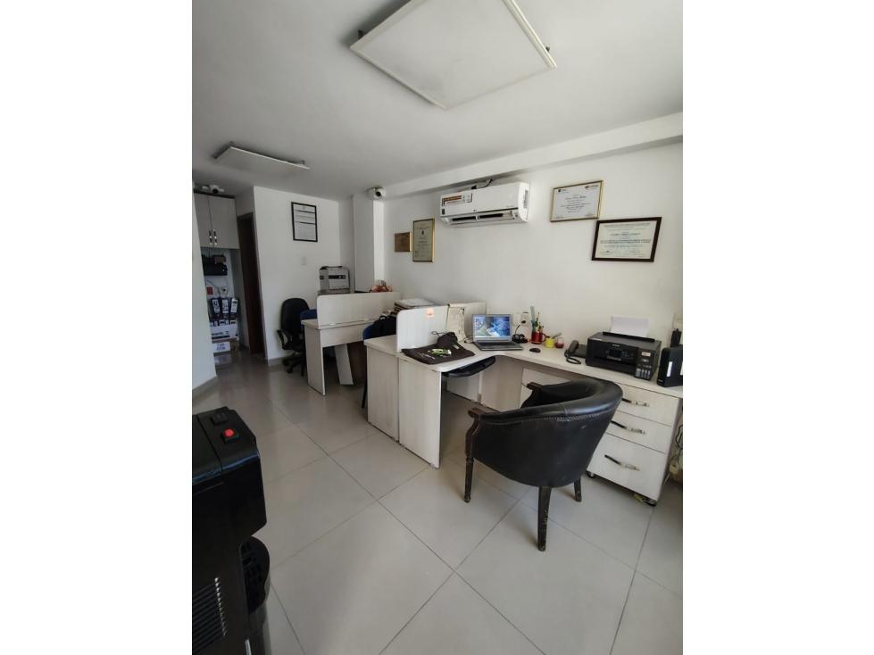 se vende oficina nuevo sotomayor - 5