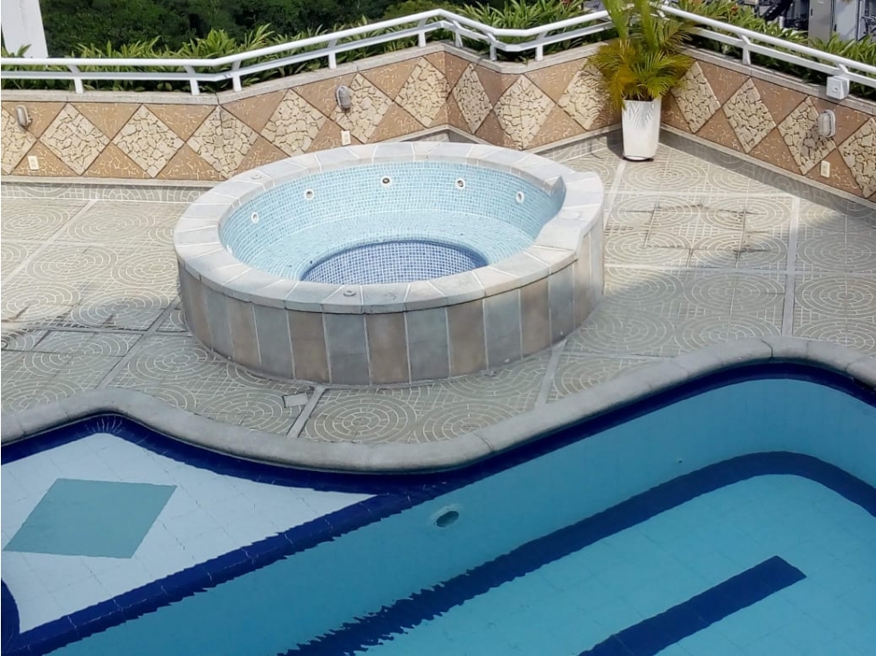 se vende hermoso apartamento cabecera — foto 4