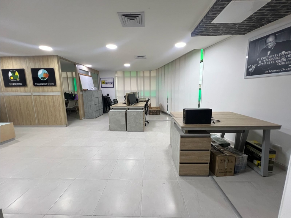 VENTA OFICINA ARRENDADA - 4