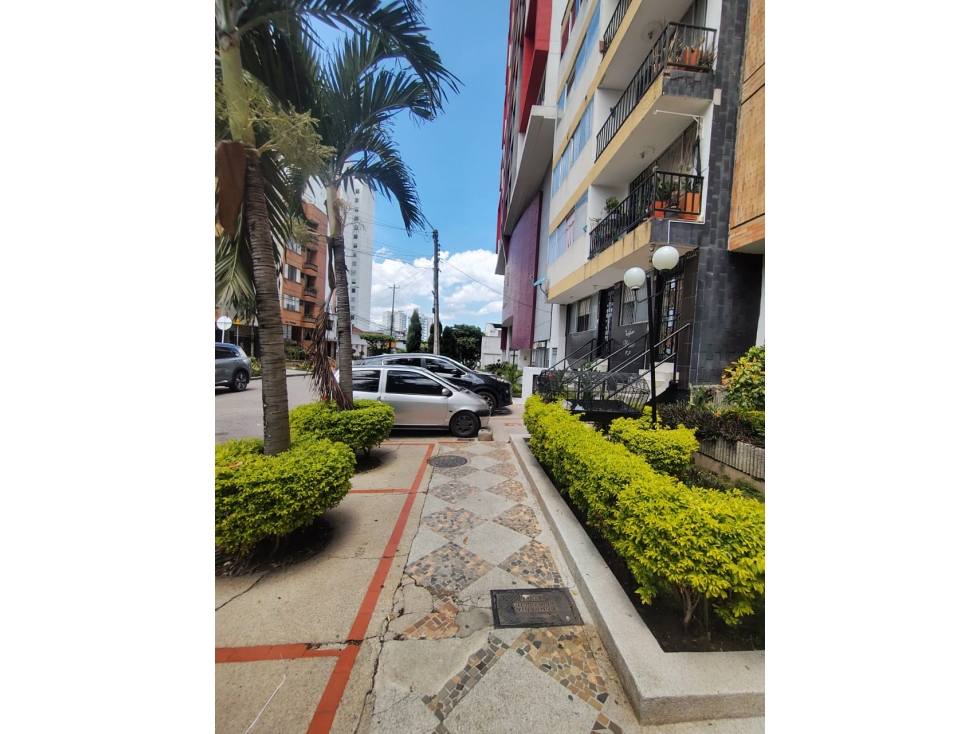 se vende oficina nuevo sotomayor - 2