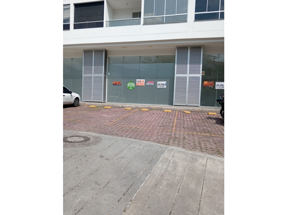 AMPLIO LOCAL RESERVA CAÑAVERAL CONDOMINIO CLUB - 2