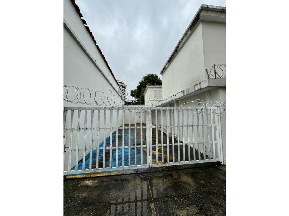 ESPECTACULAR CASA COMERCIAL EN VENTA O ARRIENDO — foto 4