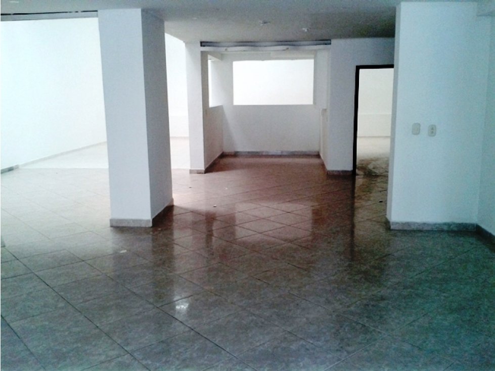 VENTA CASA COMERCIAL CABECERA