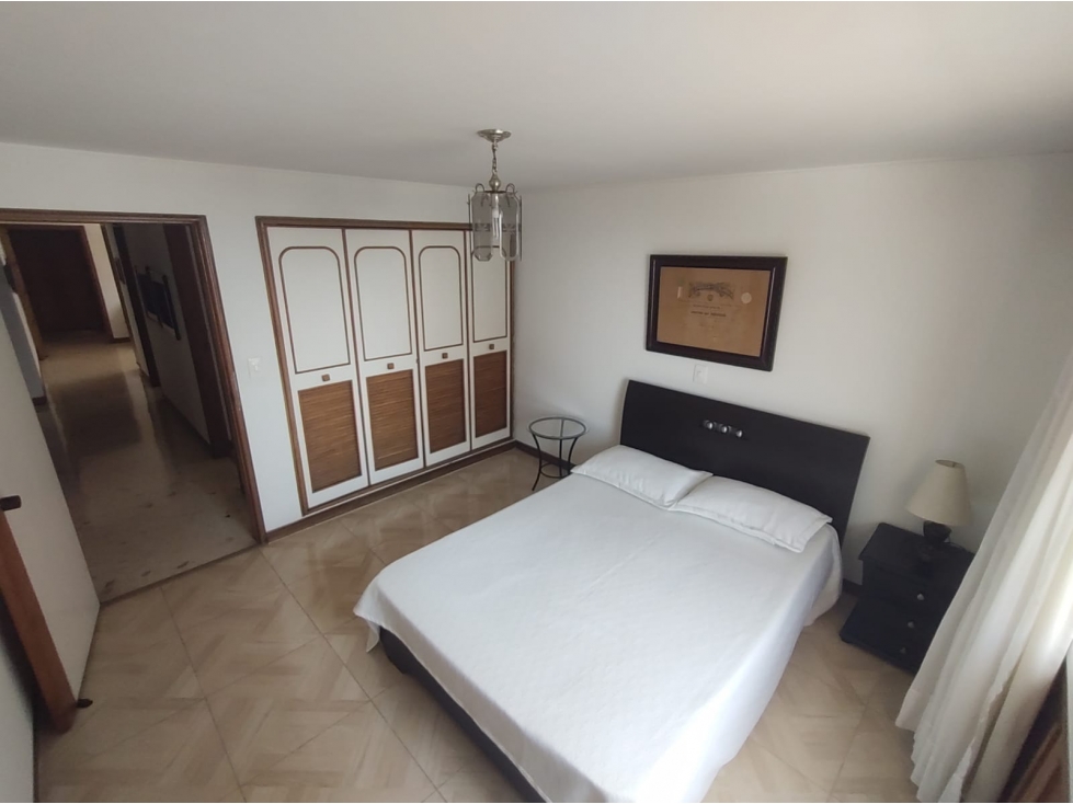 SE VENDE HERMOSO APARTAMENTO CABECERA — foto 3