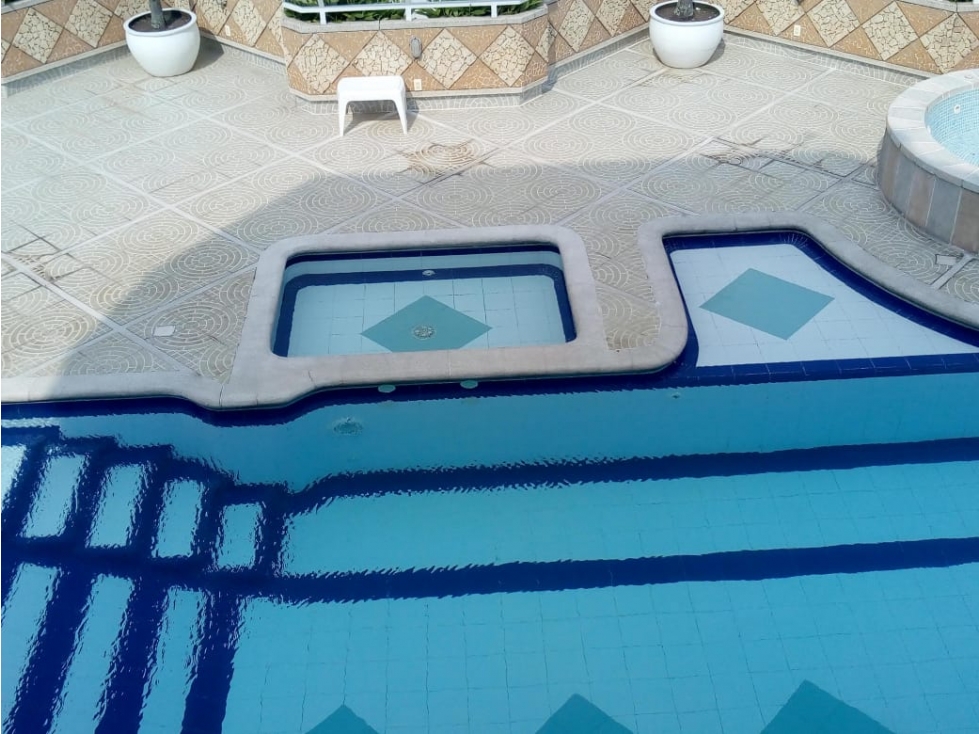 se vende hermoso apartamento cabecera — foto 6