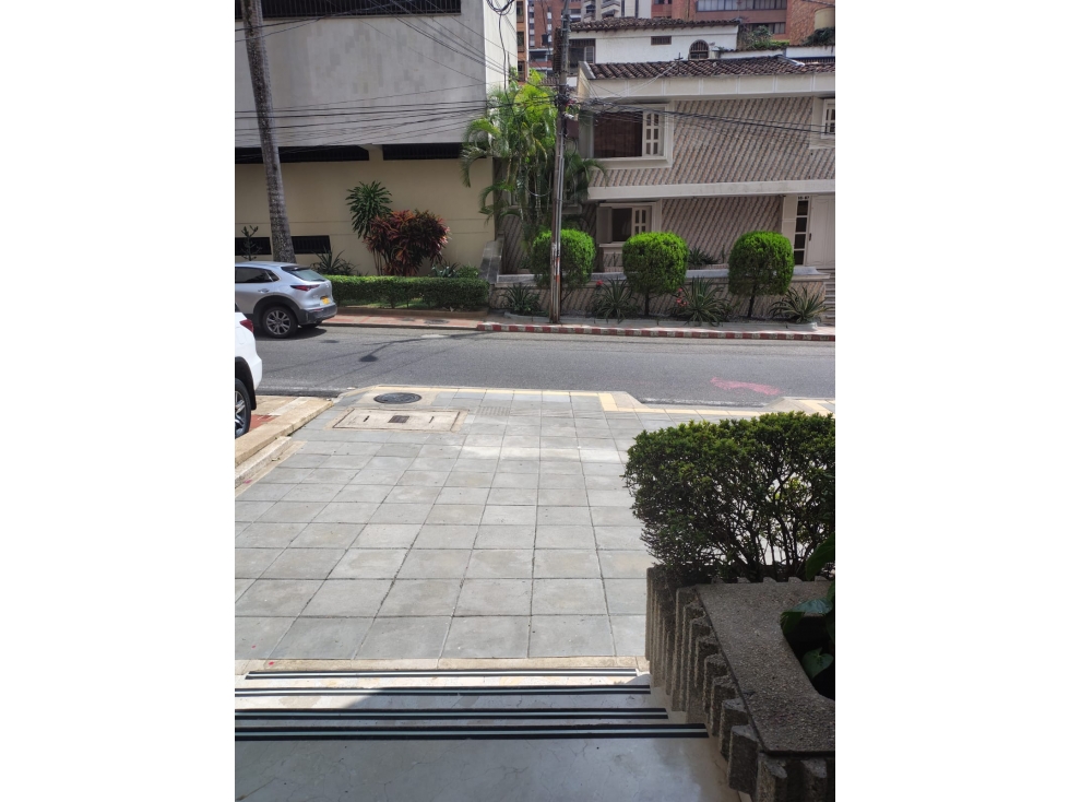 SE ARRIENDO LOCAL CABECERA - 4