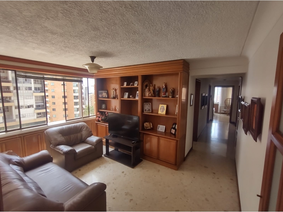 SE VENDE HERMOSO APARTAMENTO CABECERA — foto 5