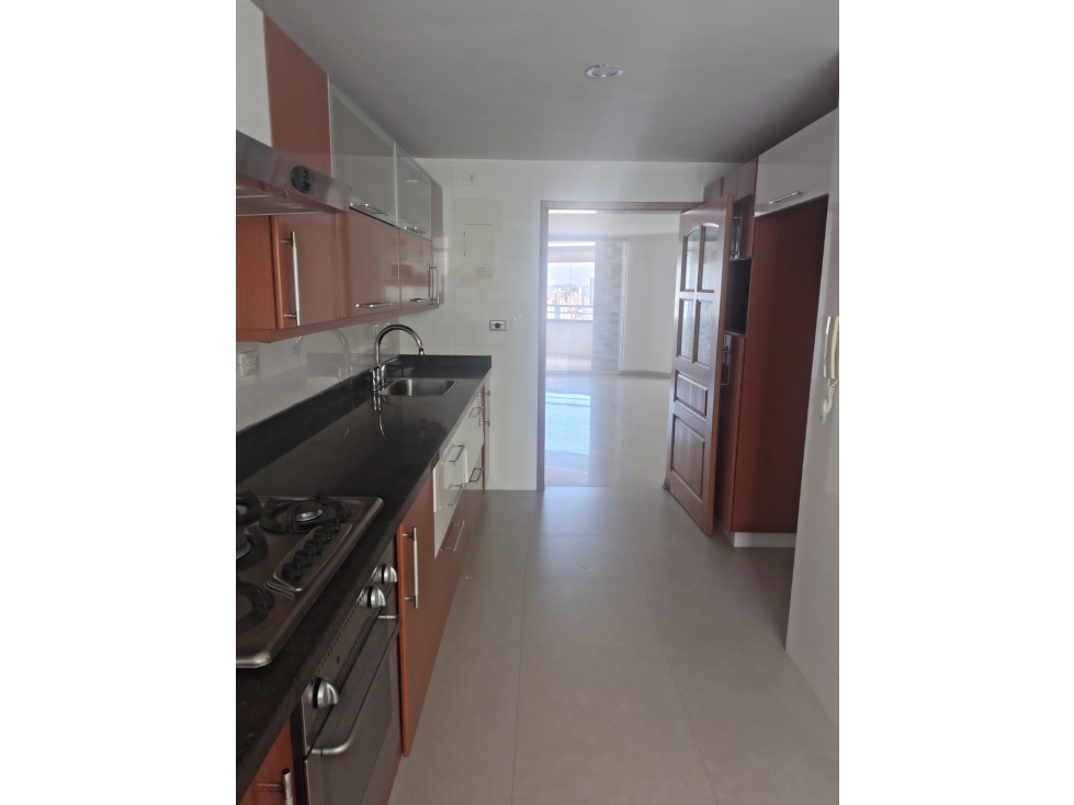 SE VENDE HERMOSO APTO CABECERA — foto 6