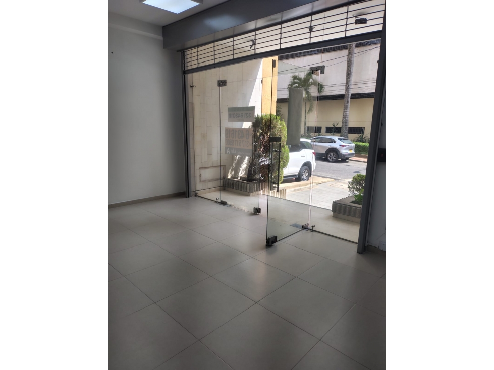 SE ARRIENDO LOCAL CABECERA - 6
