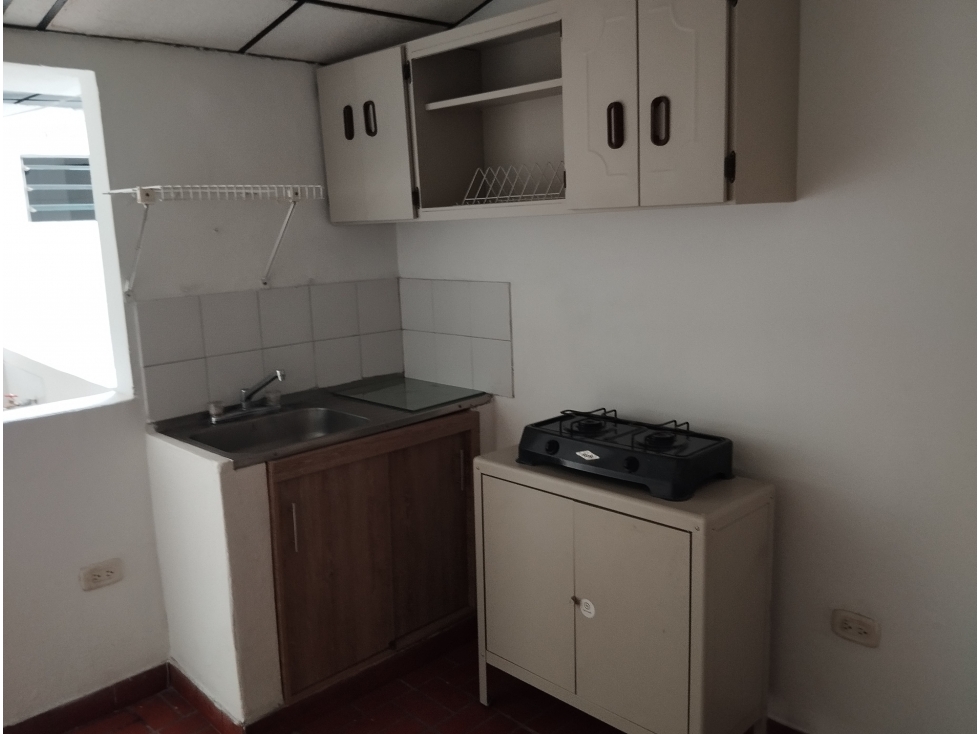 Arriendo aparta-estudio Rivera Guayacanes excelente ubicación G1201