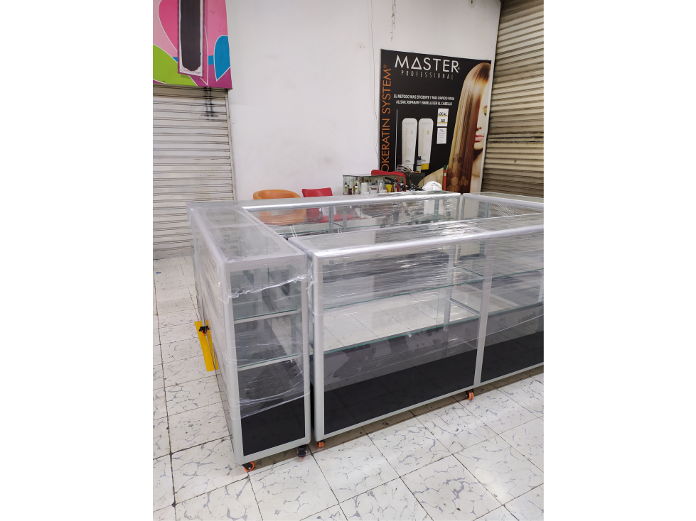 Alquiler Isla Local Promocion en centro comercial Belleza Plaza