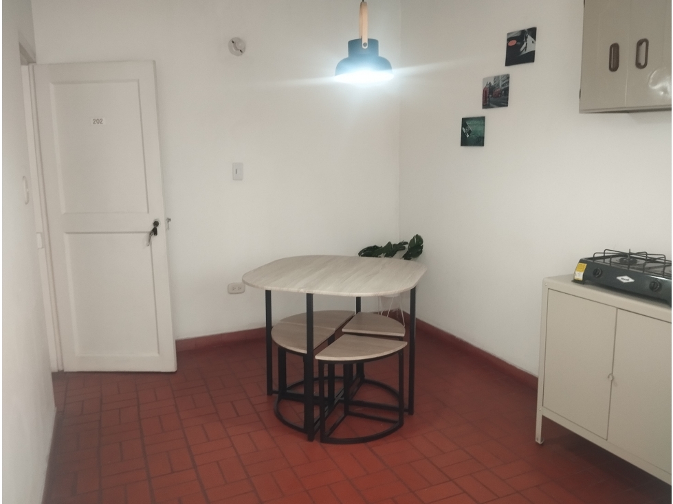 Arriendo aparta-estudio Rivera Guayacanes excelente ubicación G1202