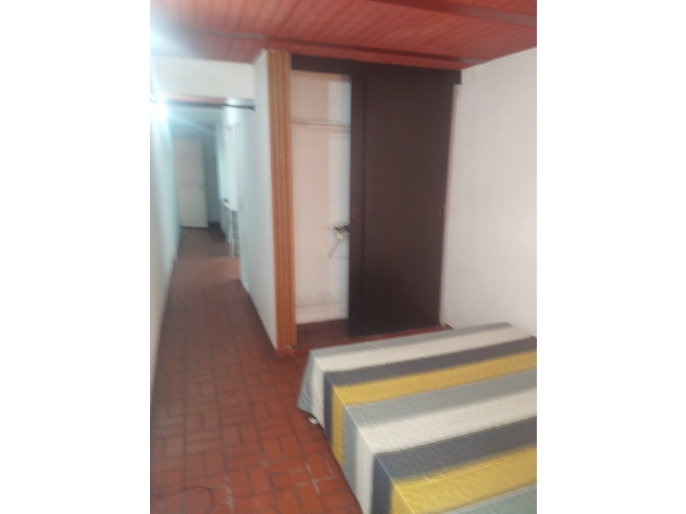 Arriendo aparta-estudio Rivera Guayacanes excelente ubicación G1102