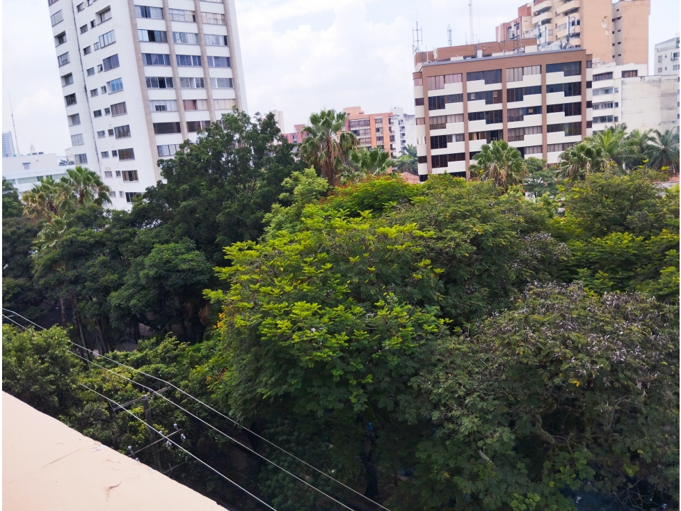 Vendo Magnífico Apartamento Edificio las Fuentes Granada Norte Cali