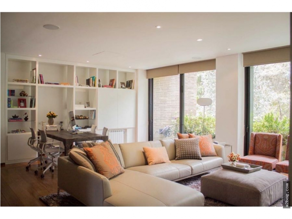 Bogotá, arriendo apartamento en Santa Barbara Alta de 390 metros — foto 2