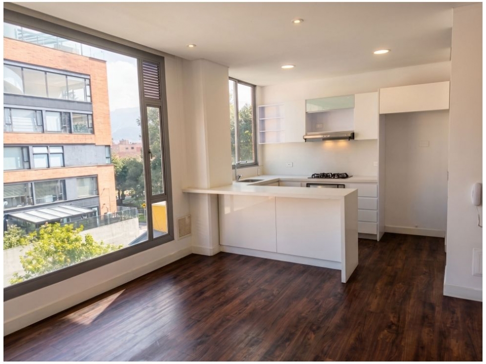 Bogota venta apartaestudio en San Patricio 45 mts