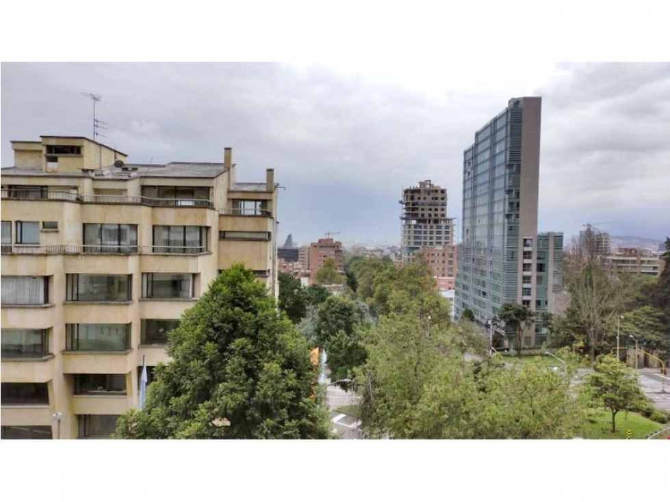 Bogota vendo apartamento chico alto 183 mts