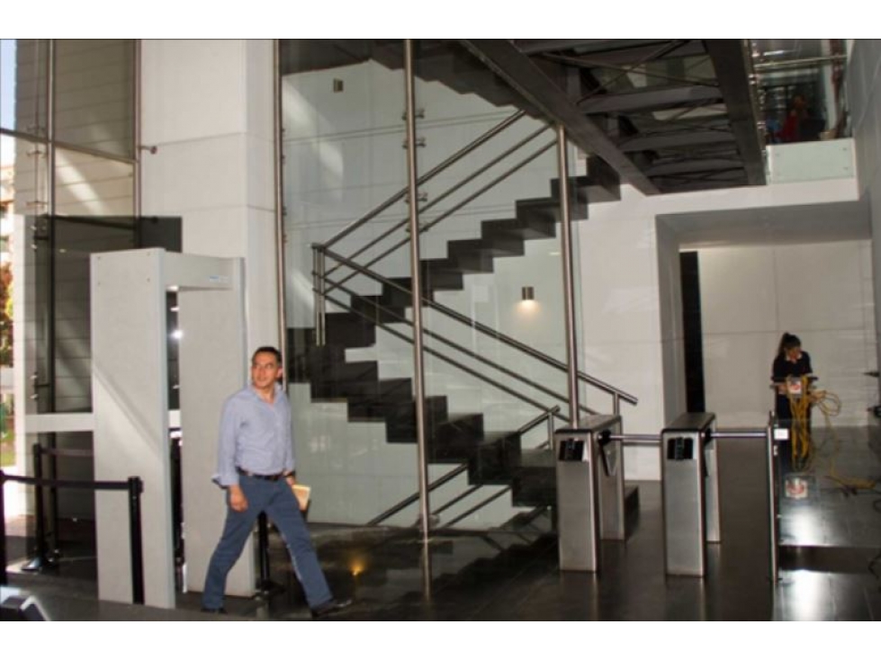 Bogota arriendo oficina en chico edificio cortezza 1012 mts — foto 5