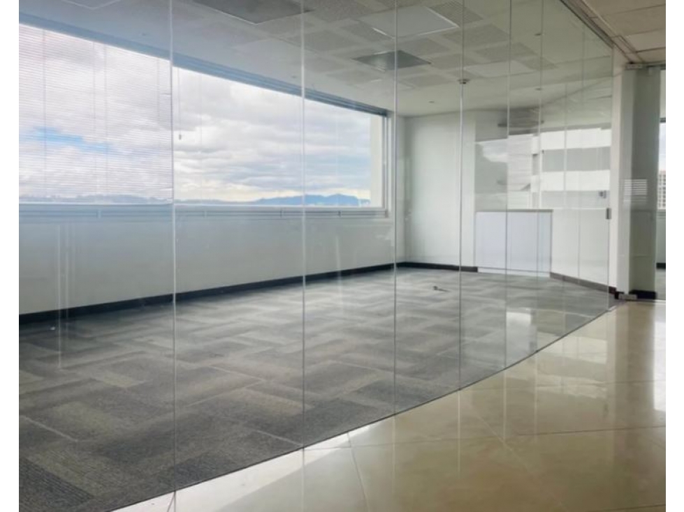 Bogota vendo oficina duplex en north point area 900 mts — foto 5