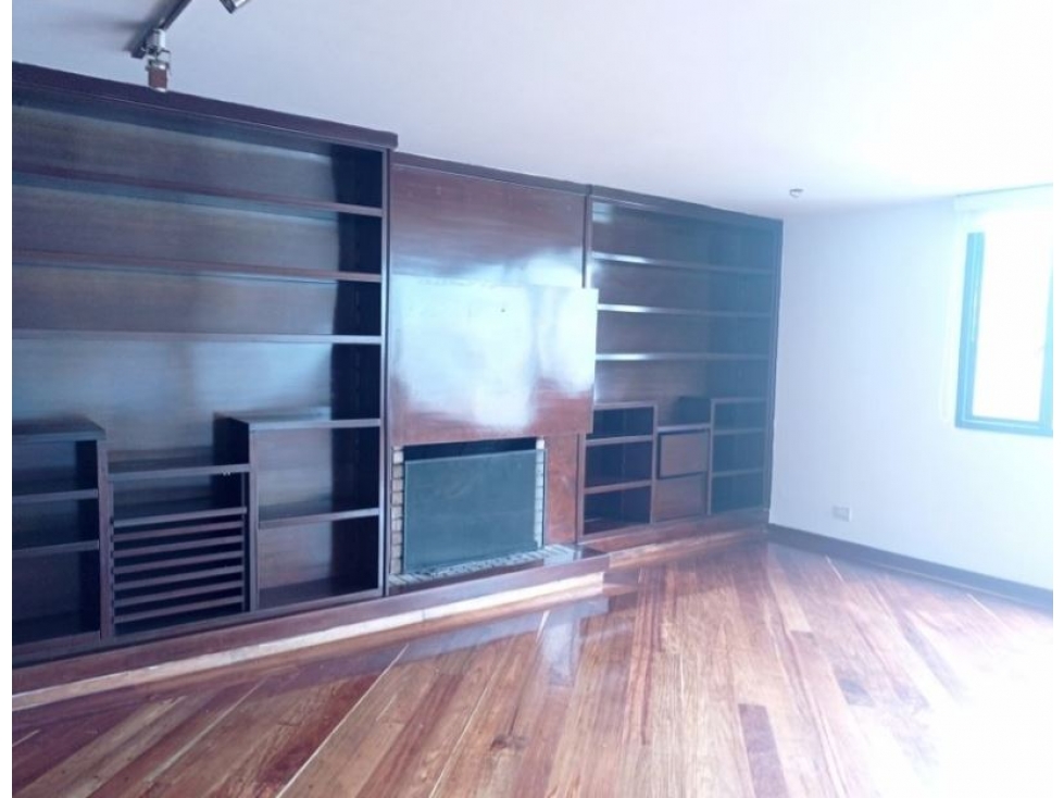Bogota vendo apartamento en rosales area 240 mts — foto 2