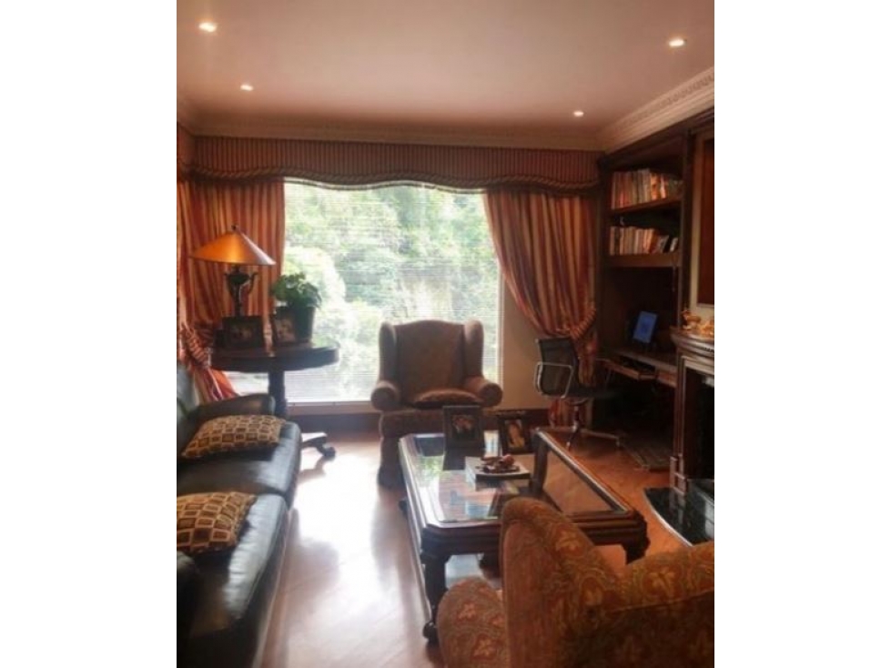 Bogota vendo apartamento en santa barbara alta area 277 mts — foto 4