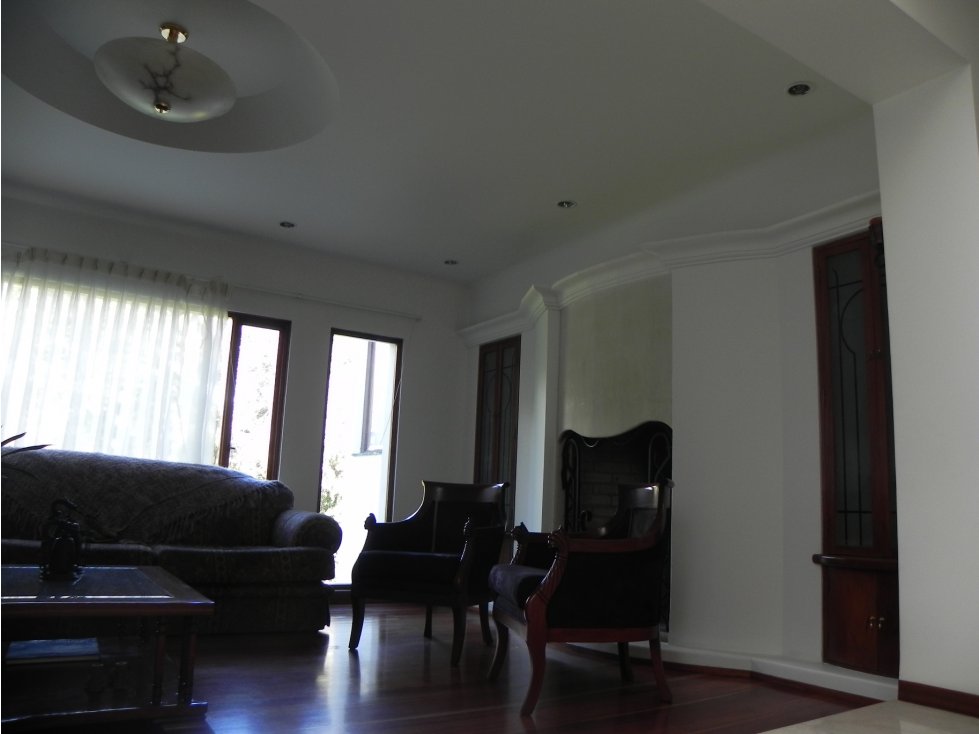 Bogota vendo casa en gratamira area 380 mts — foto 4