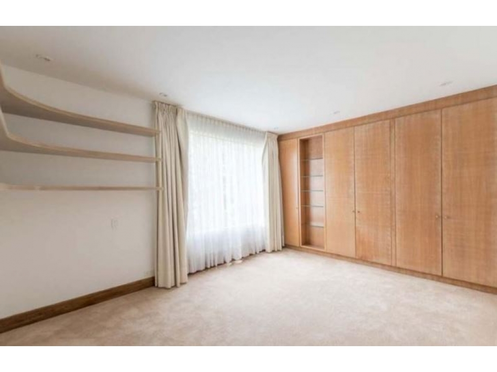 Bogotá vendo apartamento en rosales de 375 mts — foto 5