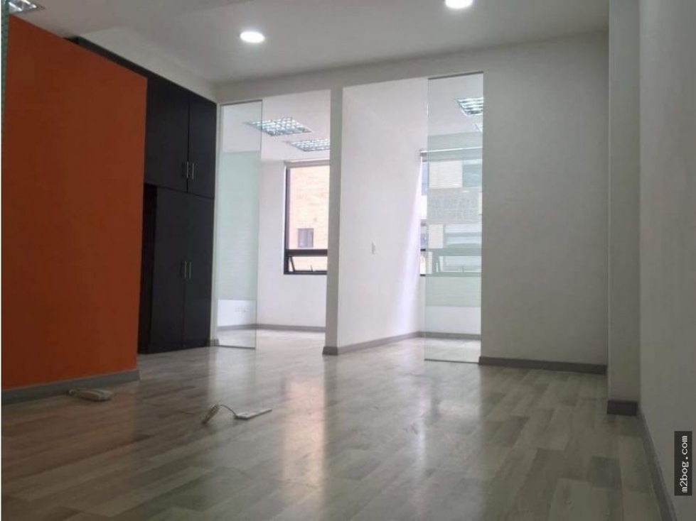 Bogota arriendo oficina en chico area 55 mts — foto 2