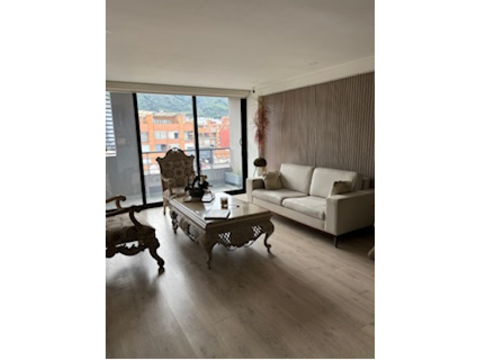 Bogota, venta penthouse duplex en santa barbara 240 mts
