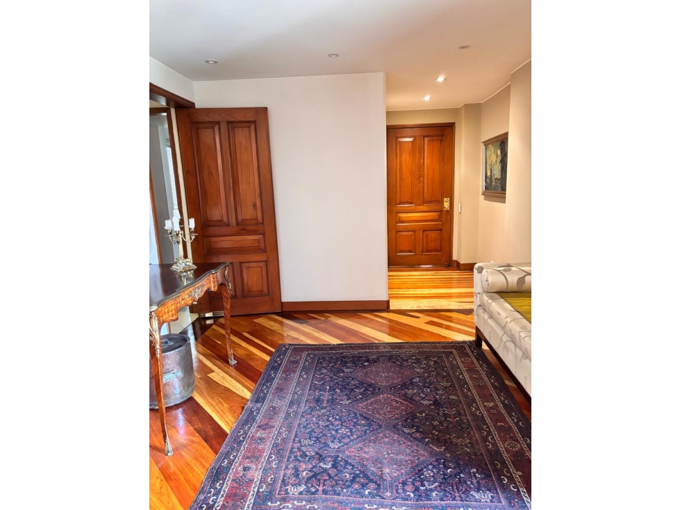 Bogota, venta apartamento en rosales bajo 240 mts — foto 5