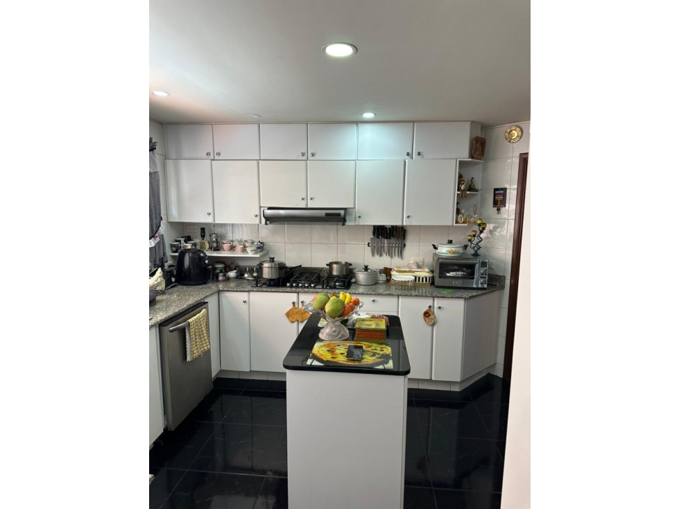 Bogota venta apartamento en santa barbara occ 211 mts — foto 5