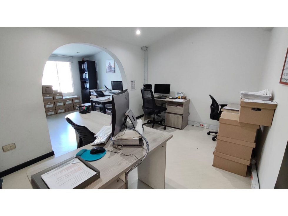 Bogota venta casa remodelada en modelia 192 mts