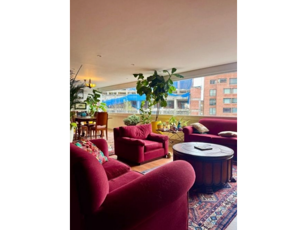 Bogota alquiler apartamento en el Nogal 240 mts