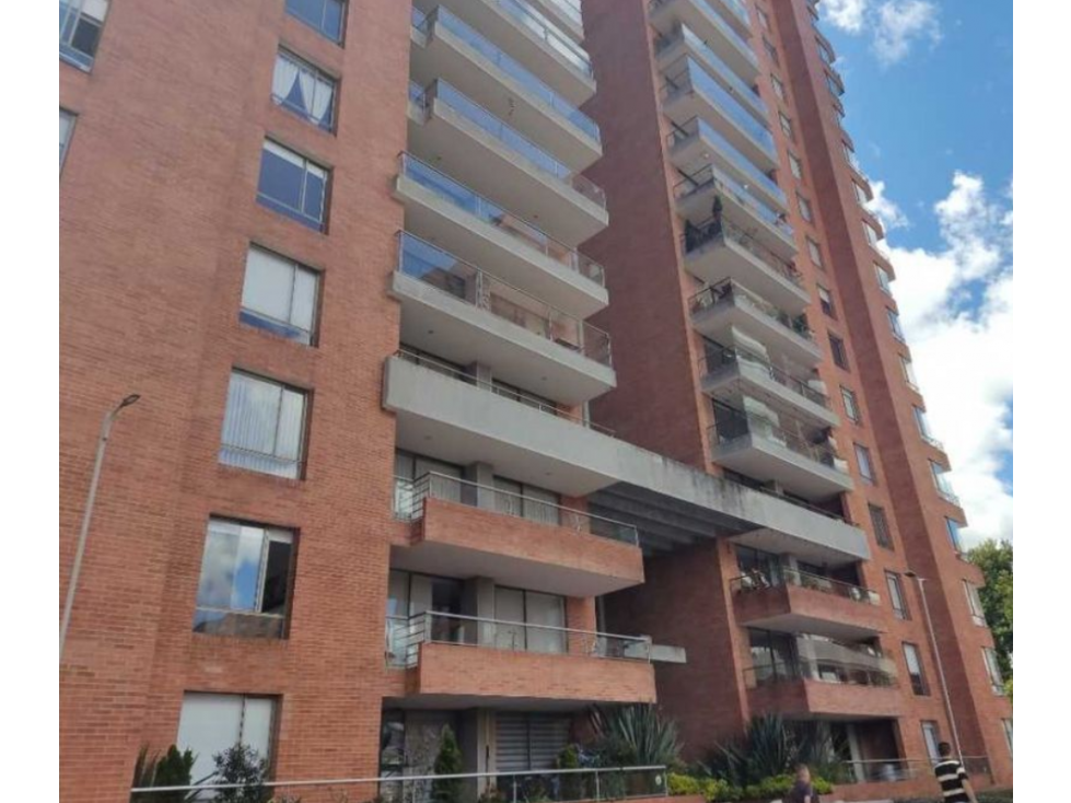 Bogota venta apartamento en Colina 182 mts