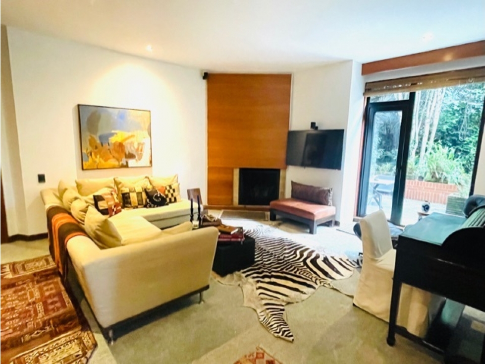 Bogota vendo apartamento remodelado en chico oriental area 360 mts — foto 2