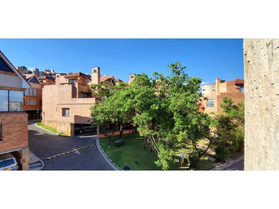 Bogota, vendo casa esquinera en gratamira salamanca area 300 mts — foto 2