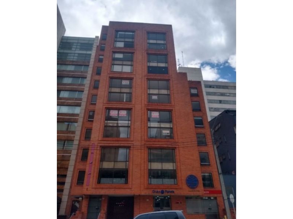 Bogota arriendo oficina en la porcincula area 343 mts
