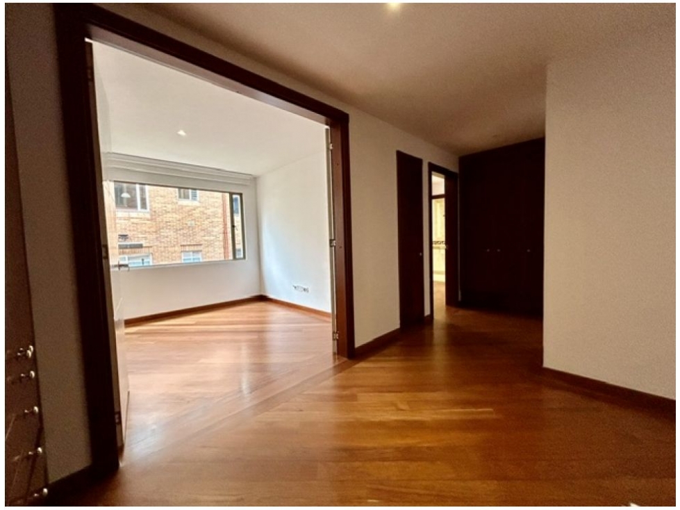 Bogota alquiler apartamento en chico reservado 221 mts — foto 3