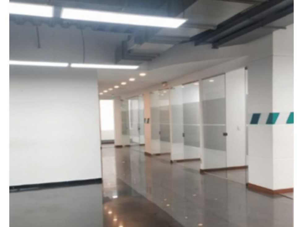 Bogota arriendo oficina en chico area 530 mts — foto 4