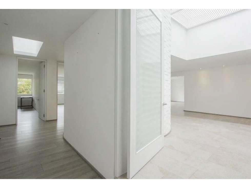 Boogta vendo casa remodelada en santa ana oriental area 655 mts — foto 5