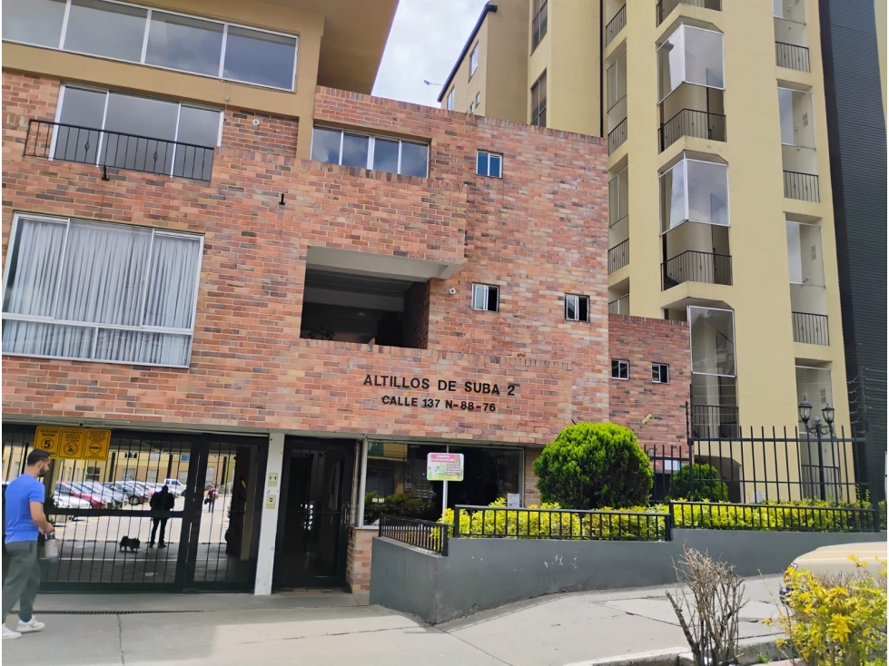 Bogota, vendo apartamento en altillos de suba 30 mts para inversion