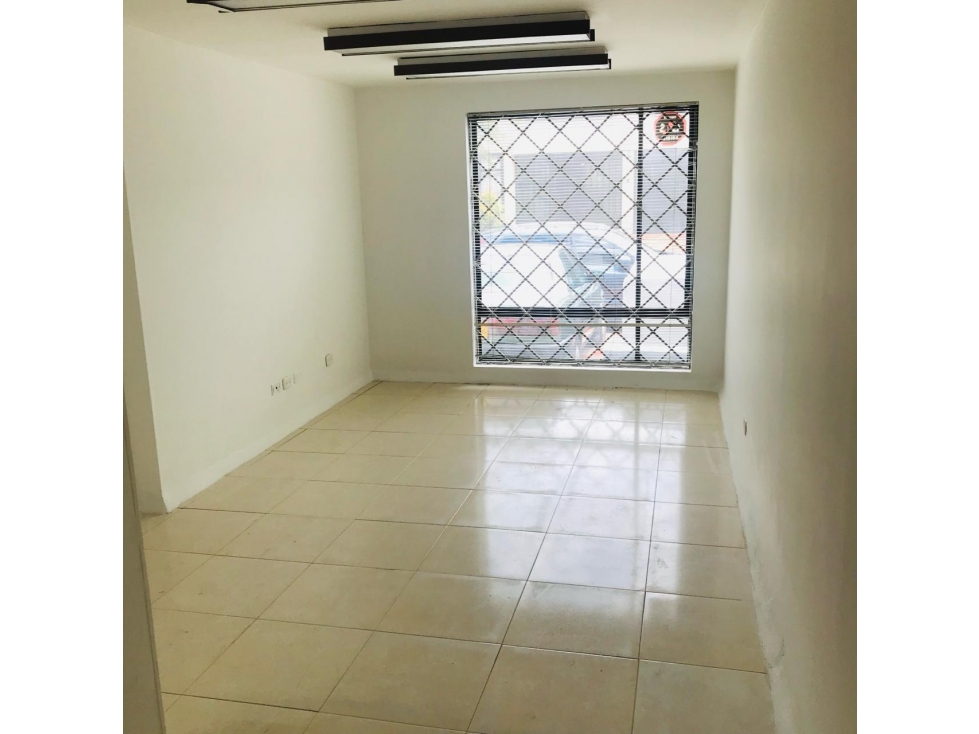 Bogota venta casa en la castellana para inversión area 237.30 mts — foto 2