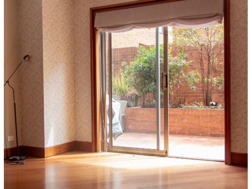 Bogota vendo apartamento en chico area 440 mts + terraza — foto 4