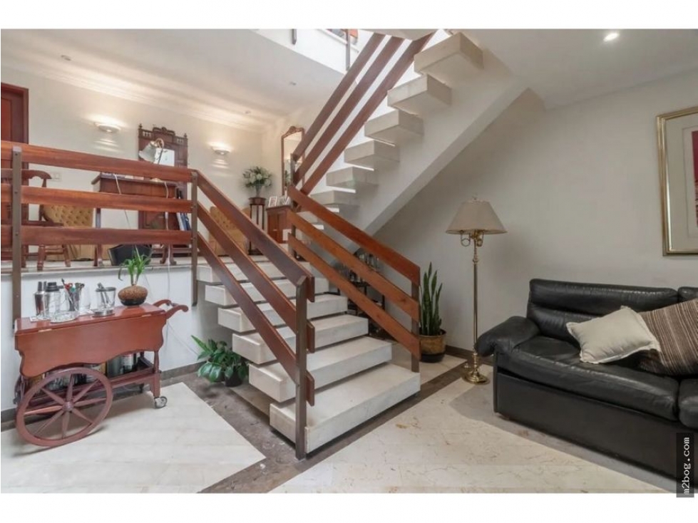Bogota, vendo casa remodelada en santa barbara area 385 mts — foto 5