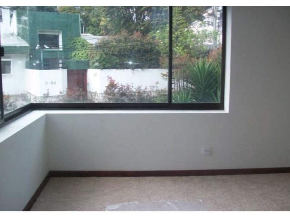 Bogota vendo apartamento remodelado chico alto area 247 mts — foto 6