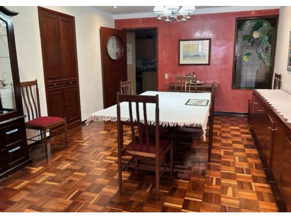 Bogota vendo apartamento para remodelar en rosales area 248 mts — foto 3