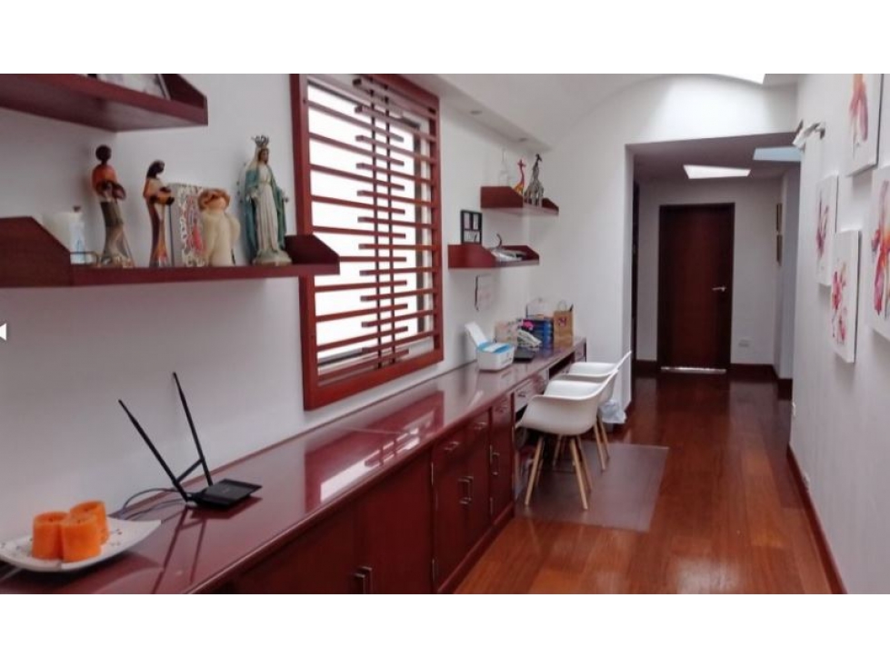 Bogota vendo apartamento penthousse en santa barbara area 472 mts — foto 3