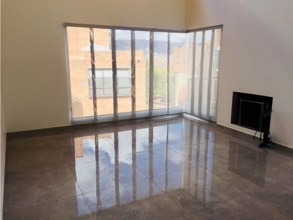 Bogotá,vendo casa esquinera en gratamira area 282 mts — foto 4