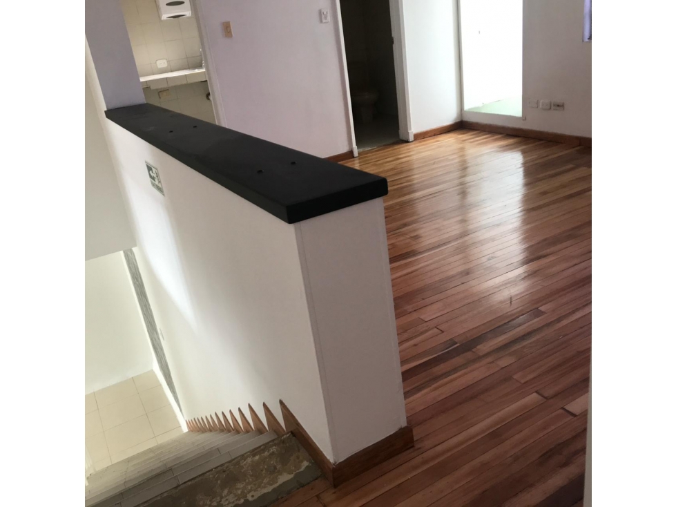 Bogota venta casa en la castellana para inversión area 237.30 mts — foto 5