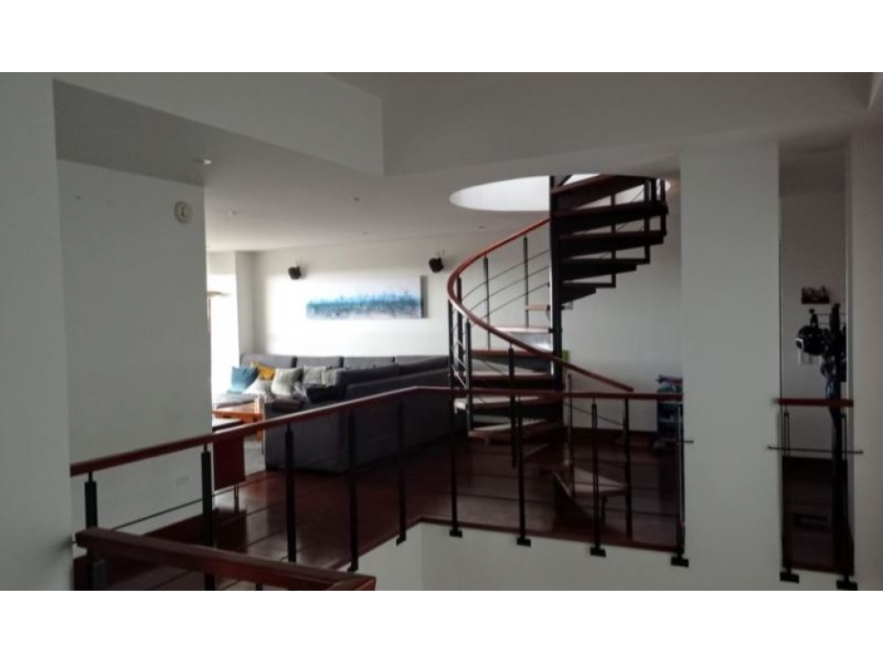 Bogota vendo apartamento penthousse en santa barbara area 472 mts — foto 6